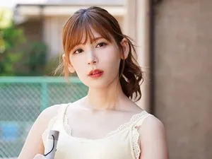 Tình cờ thấy má của bạn thân trên ứng dụng tìm phi công trẻ