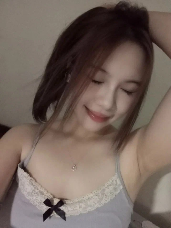 Anh công nhân si mê bộ ngực khủng của em Hikaru Nagi